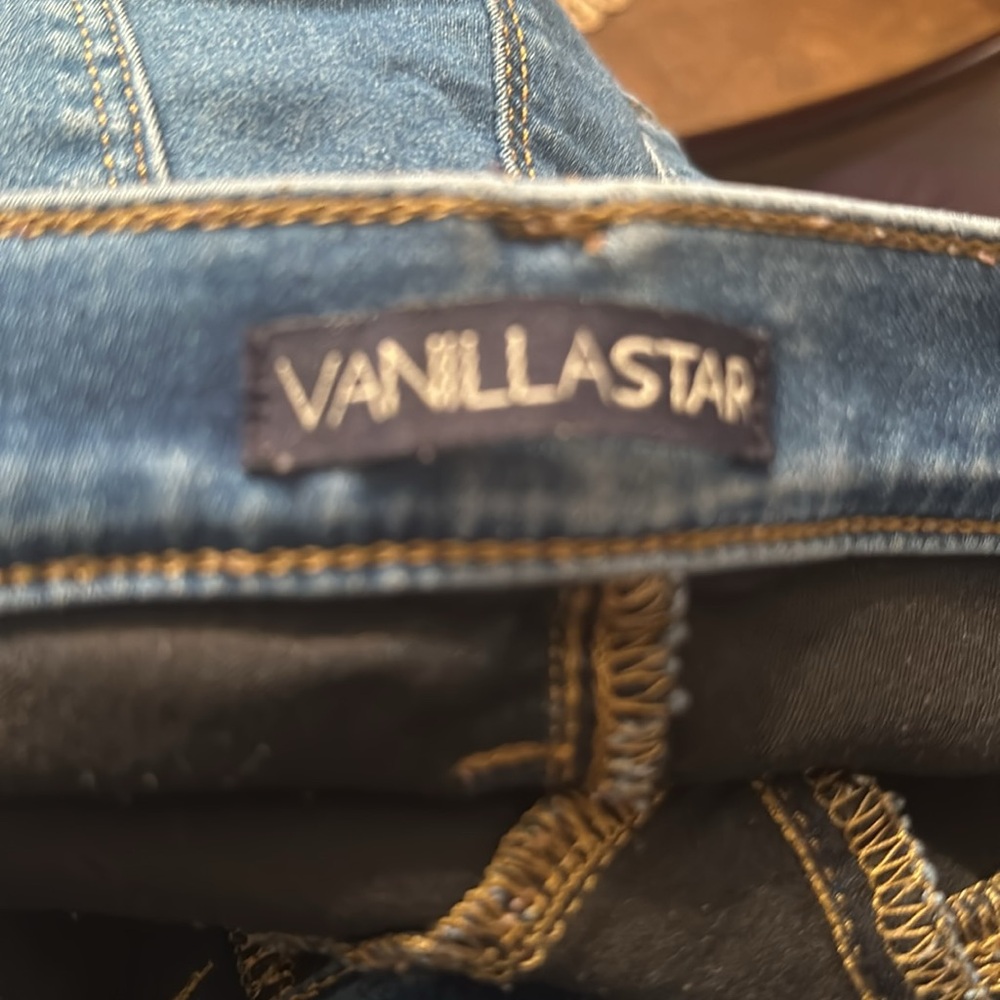 Jeans - Picture 2 of 3